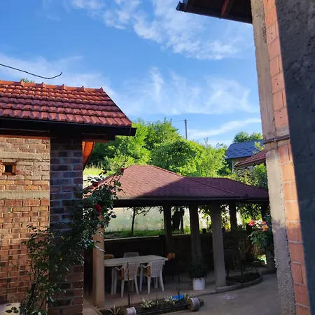 펜션 Blazuj House 2 Bedrooms *